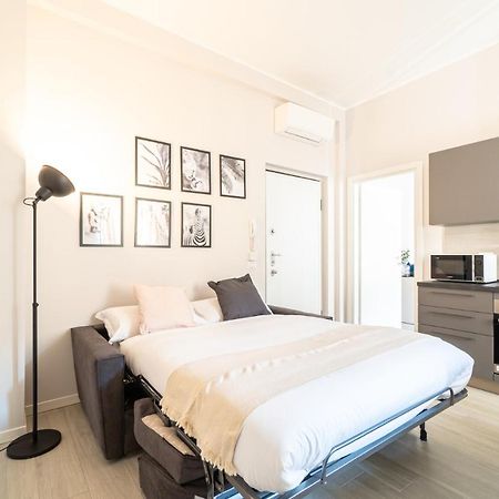 Apartament Easylife - Accogliente Residenza A Due Passi Dal Duomo Mediolan Zewnętrze zdjęcie